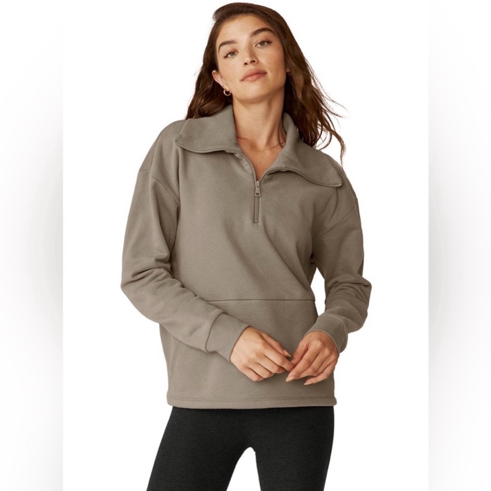 Beyond Yoga Trek‎ Pullover Quarter Zip Sweater in Birch/Taupe.